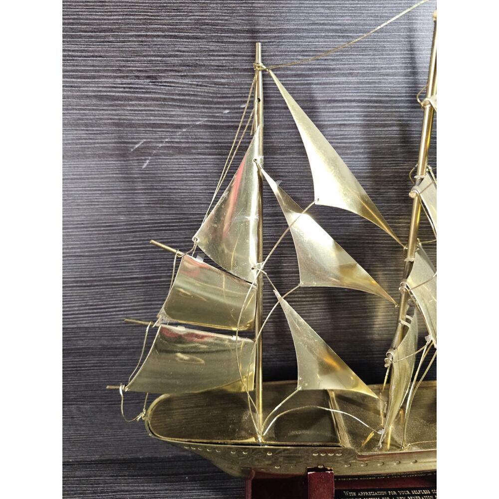 Vintage Brass Sailing Ship Model Display The Sagres Portugal Figure Statue Boat - Picture 2 of 16